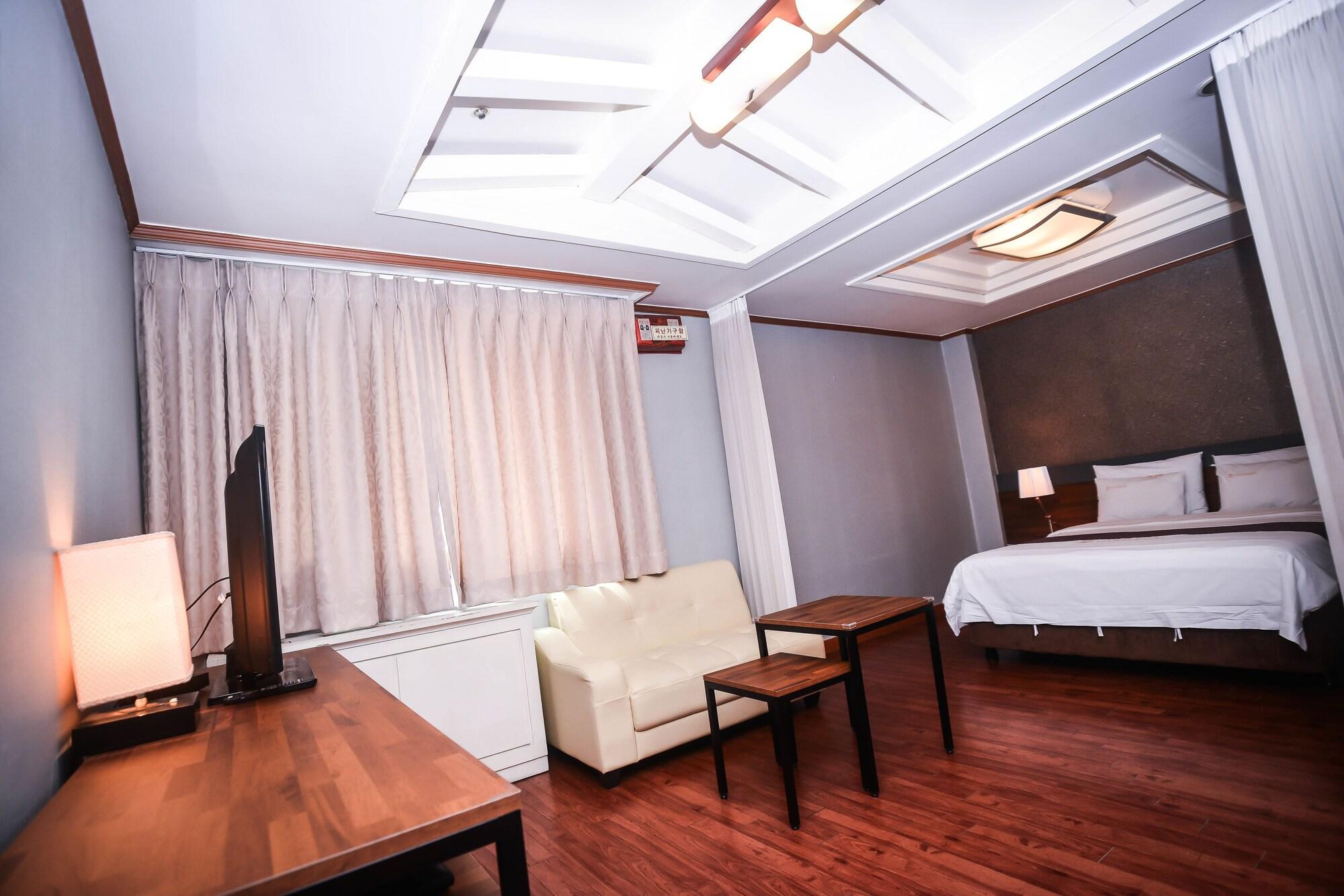 Noblesse Tourist Hotel Seoel Buitenkant foto